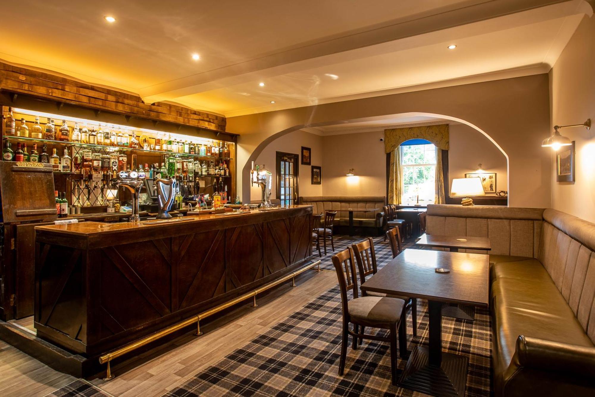 Traquair Arms Hotel Innerleithen Exterior photo