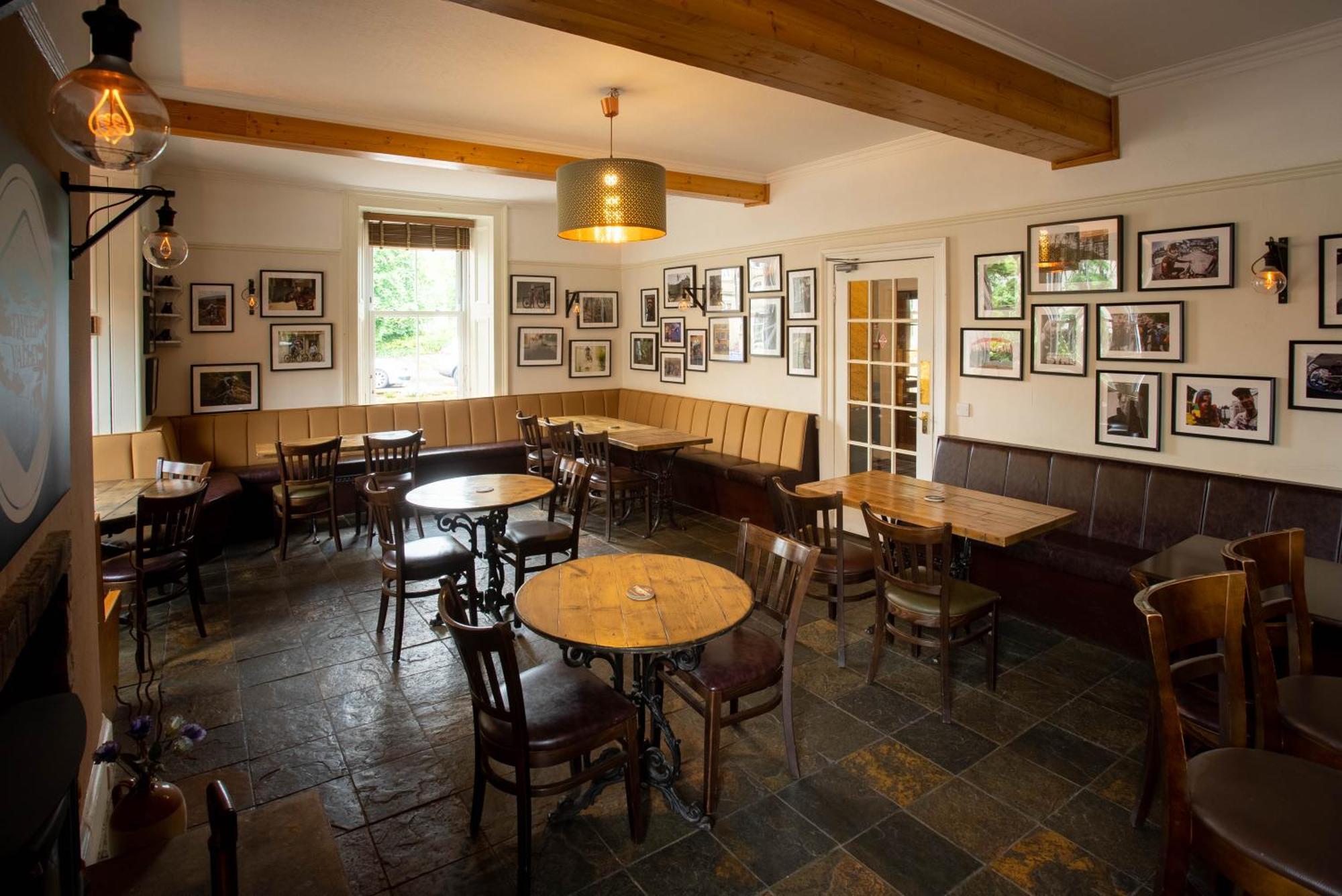 Traquair Arms Hotel Innerleithen Exterior photo