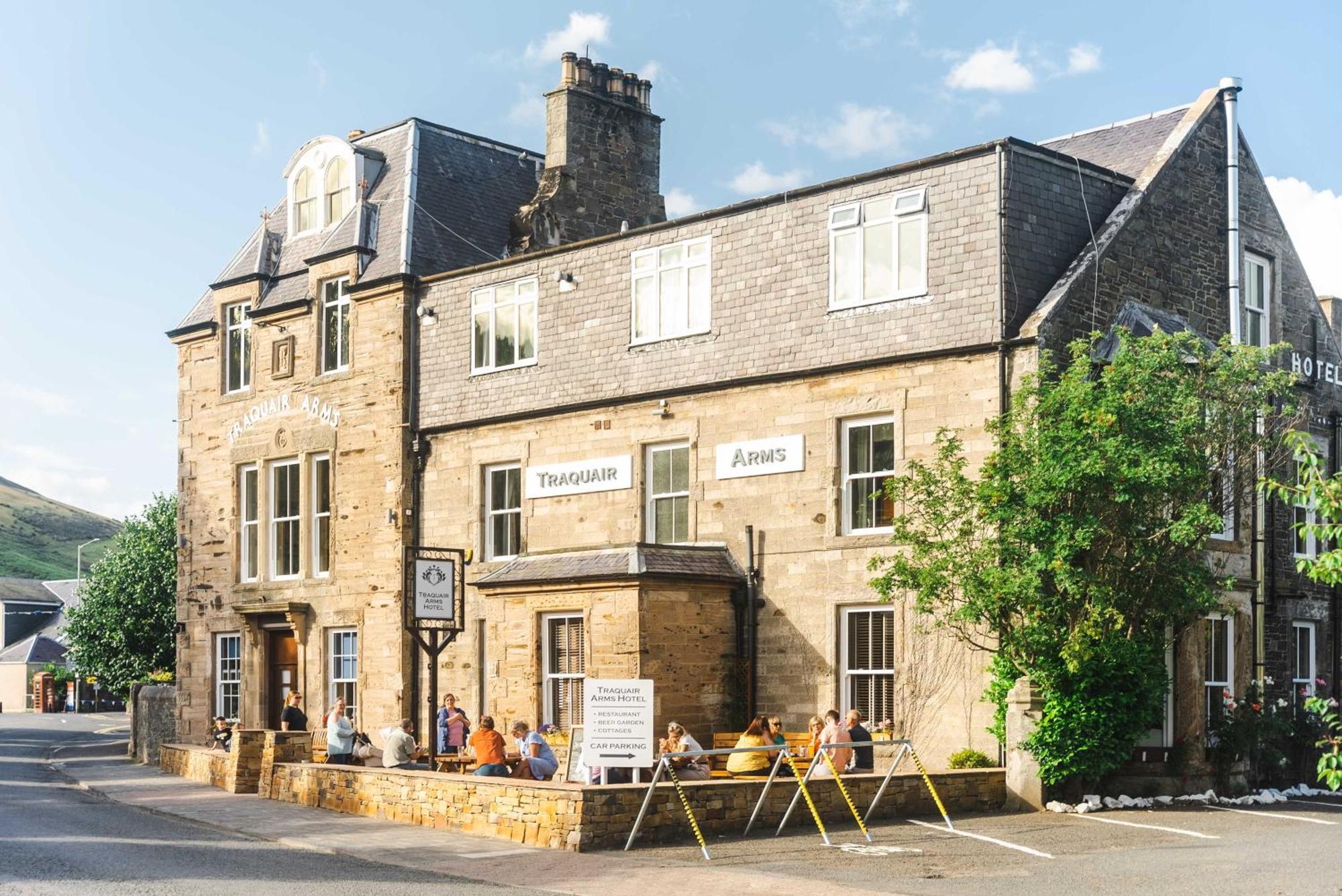 Traquair Arms Hotel Innerleithen Exterior photo